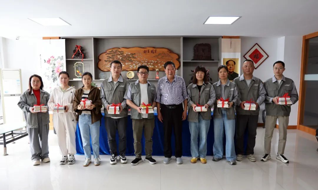 建書香雙鳥，做學習達人 —— 雙鳥機械開展“世界讀書日”贈書活動